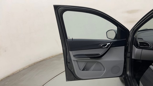 Second-hand 2020 Tata Tiago 1.2 Revotron XZ for sale in Mumbai-23