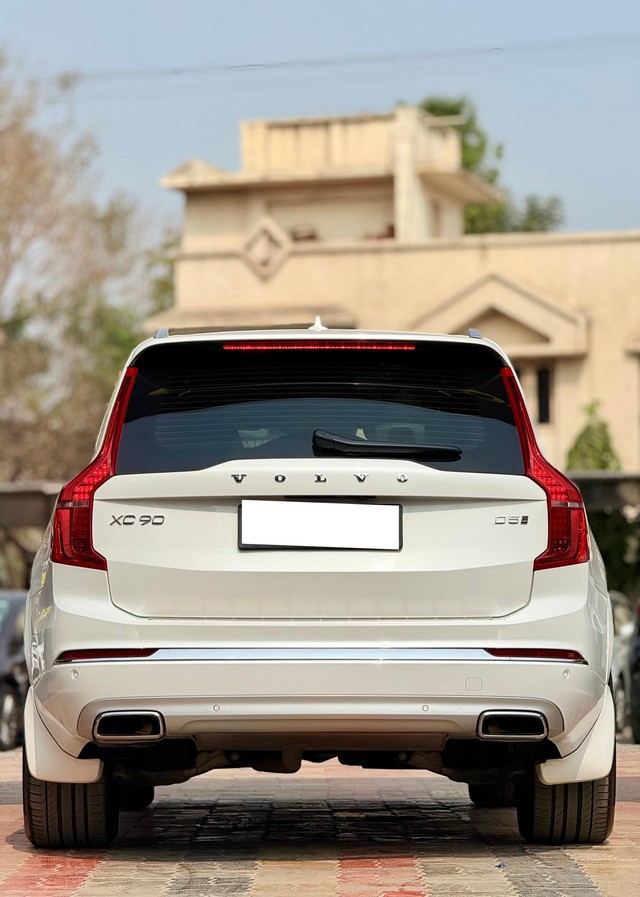 Second-hand 2021 Volvo XC90 D5 Inscription for sale in Surat-1