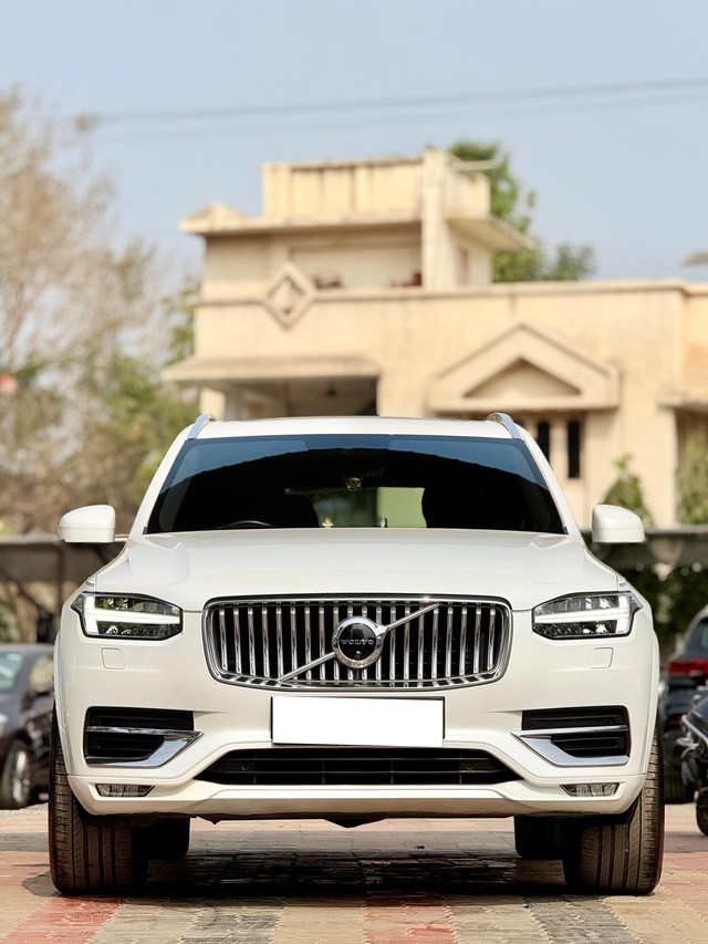Second-hand 2021 Volvo XC90 D5 Inscription for sale in Surat-2