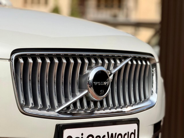 Second-hand 2021 Volvo XC90 D5 Inscription for sale in Surat-4