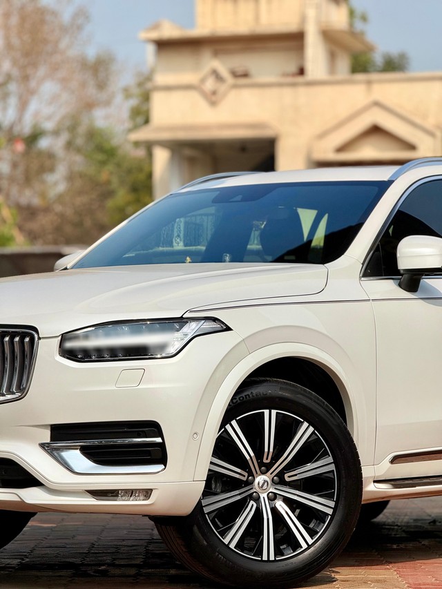 Second-hand 2021 Volvo XC90 D5 Inscription for sale in Surat-10