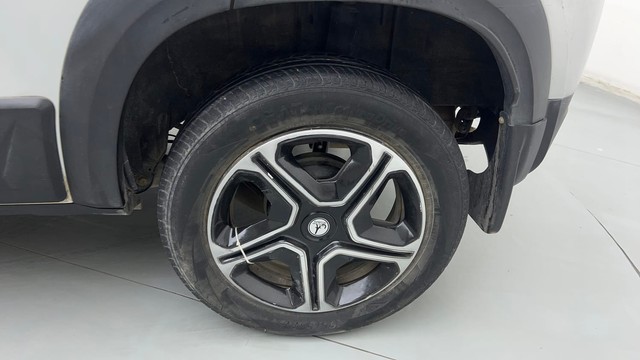 Second-hand 2022 Renault Kiger RXT for sale in New Delhi-19