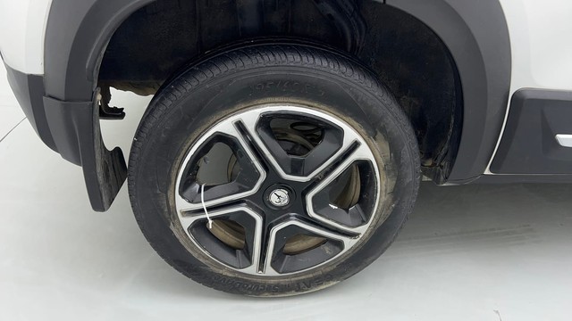 Second-hand 2022 Renault Kiger RXT for sale in New Delhi-18