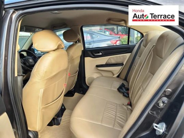 Second-hand 2019 Honda Amaze V Petrol for sale in Chennai-9