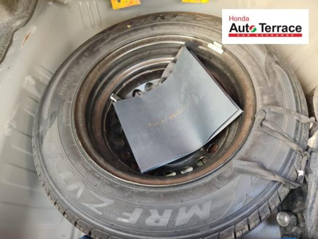 Second-hand 2019 Honda Amaze V Petrol for sale in Chennai-11