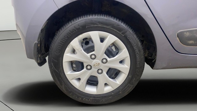 Second-hand 2016 Hyundai Grand i10 Sportz for sale in Gulbarga-24