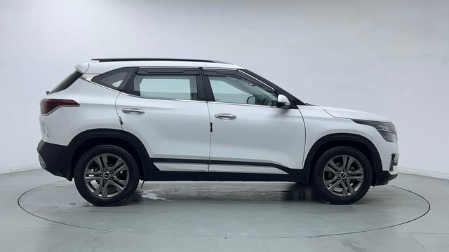 Second-hand 2022 Kia Seltos HTX for sale in New Delhi-2