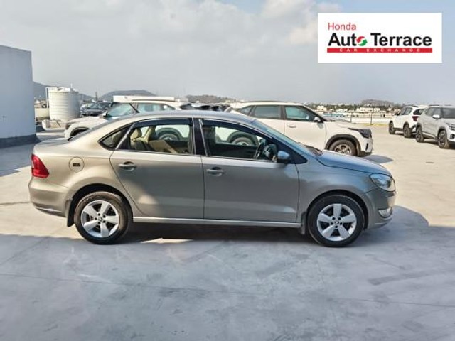 Second-hand 2016 Skoda Rapid 1.5 TDI Style Plus for sale in Chennai-2