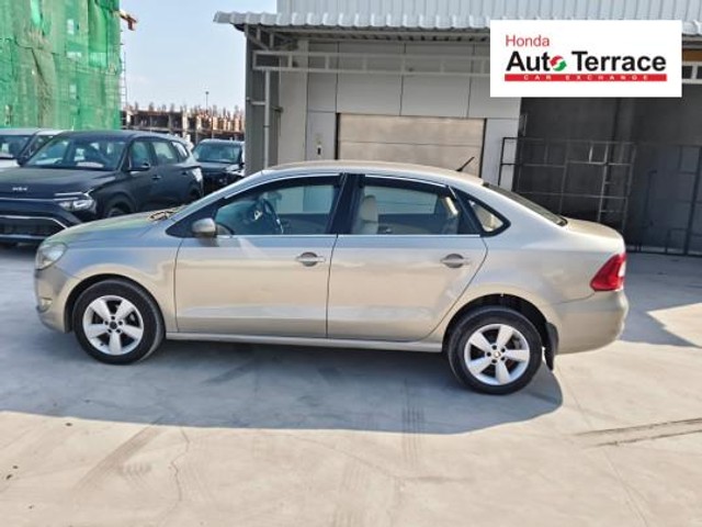 Second-hand 2016 Skoda Rapid 1.5 TDI Style Plus for sale in Chennai-6
