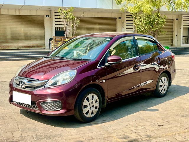 Second-hand 2016 Honda Amaze S i-Vtech for sale in Ahmedabad-8