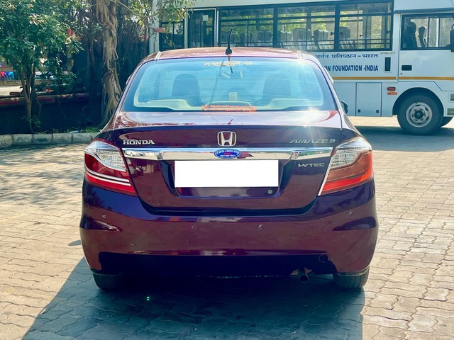 Second-hand 2016 Honda Amaze S i-Vtech for sale in Ahmedabad-3