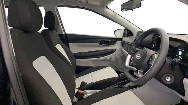 Second-hand 2024 Hyundai i20 Sportz IVT for sale in Gurgaon-25