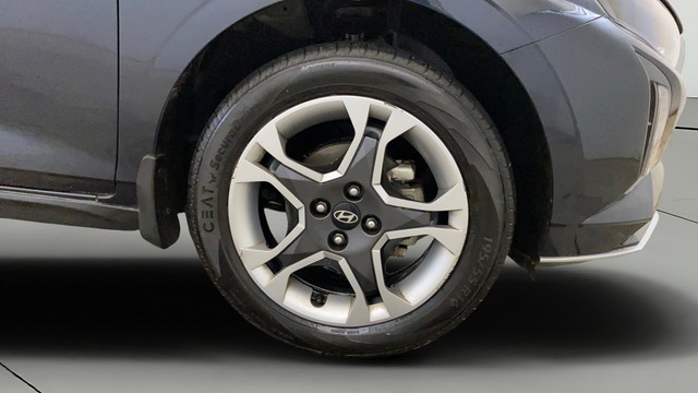 Second-hand 2024 Hyundai i20 Sportz IVT for sale in Gurgaon-26