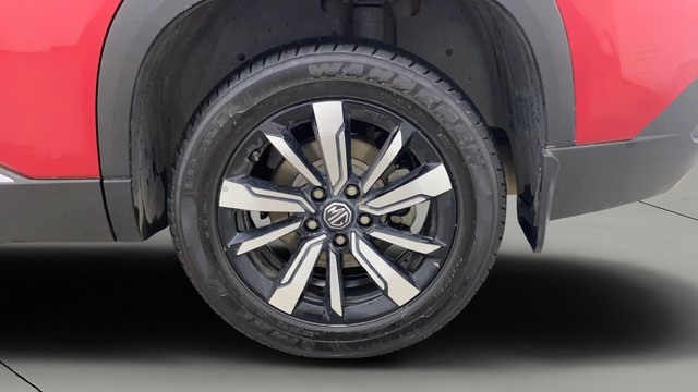 Second-hand 2020 MG Hector Hybrid Sharp MT BSIV for sale in Bangalore-27