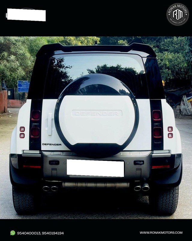 Second-hand 2025 Land Rover Defender 5.0 l V8 Petrol 110 X-Dynamic HSE for sale in New Delhi-7