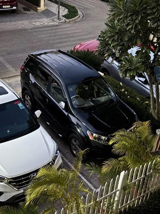 Second-hand 2012 Mahindra XUV500 W6 2WD for sale in Panchkula-1