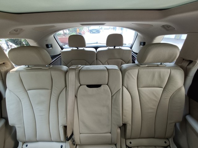 Second-hand 2017 Audi Q7 45 TDI Quattro Technology for sale in Mumbai-10