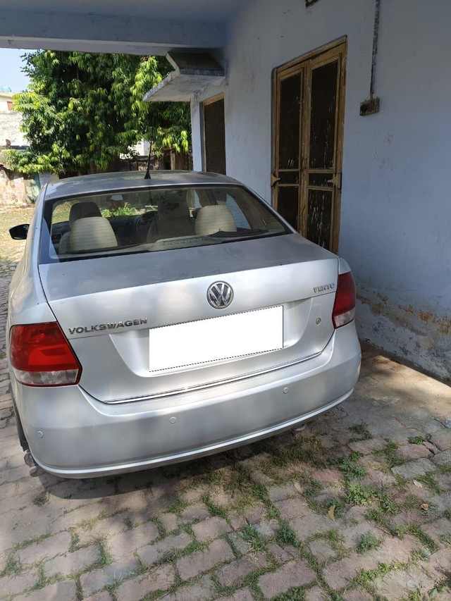 Second-hand 2011 Volkswagen Vento Petrol Highline for sale in Noida-6