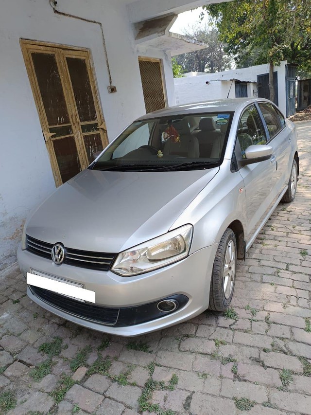 Second-hand 2011 Volkswagen Vento Petrol Highline for sale in Noida-3