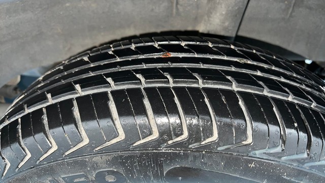 Second-hand 2018 Renault KWID 1.0 RXT Opt for sale in Kanpur-39