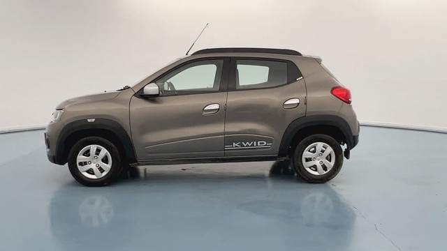 Second-hand 2018 Renault KWID 1.0 RXT Opt for sale in Kanpur-6