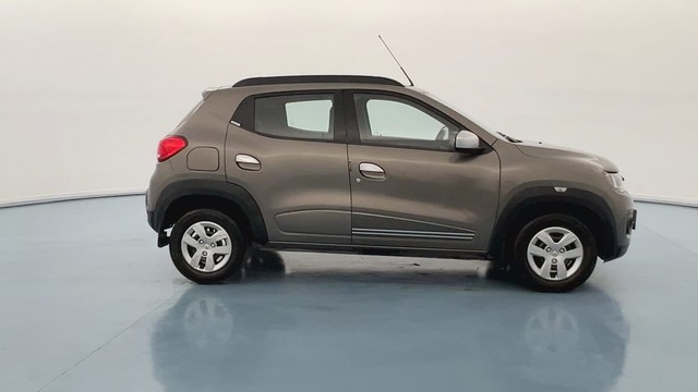 Second-hand 2018 Renault KWID 1.0 RXT Opt for sale in Kanpur-2