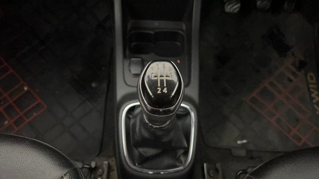 Second-hand 2018 Renault KWID 1.0 RXT Opt for sale in Kanpur-12