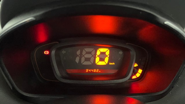 Second-hand 2018 Renault KWID 1.0 RXT Opt for sale in Kanpur-13