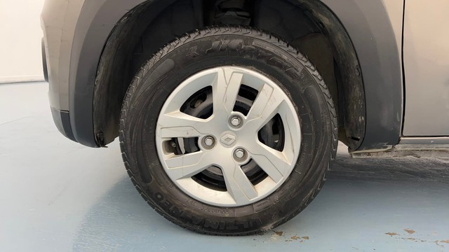 Second-hand 2018 Renault KWID 1.0 RXT Opt for sale in Kanpur-20