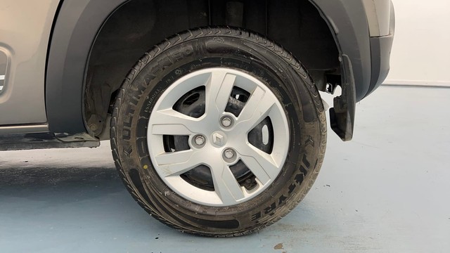 Second-hand 2018 Renault KWID 1.0 RXT Opt for sale in Kanpur-19