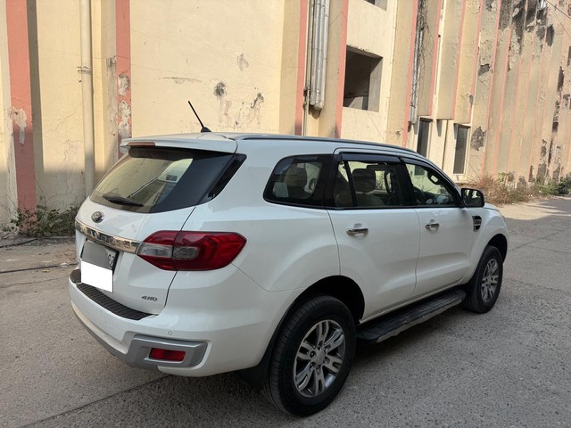Second-hand 2018 Ford Endeavour 3.2 Titanium AT 4X4 for sale in New Delhi-2