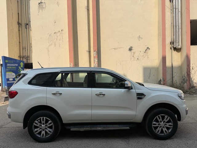 Second-hand 2018 Ford Endeavour 3.2 Titanium AT 4X4 for sale in New Delhi-1
