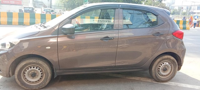 Second-hand 2020 Tata Tigor 1.2 Revotron XE for sale in Noida-5