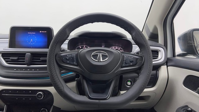 Second-hand 2021 Tata Altroz XZ Diesel for sale in Gurgaon-31