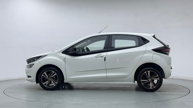 Second-hand 2021 Tata Altroz XZ Diesel for sale in Gurgaon-6