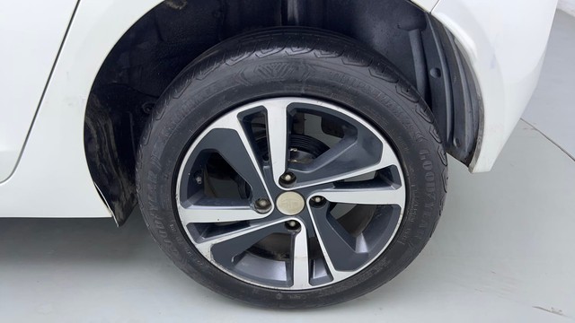 Second-hand 2021 Tata Altroz XZ Diesel for sale in Gurgaon-19