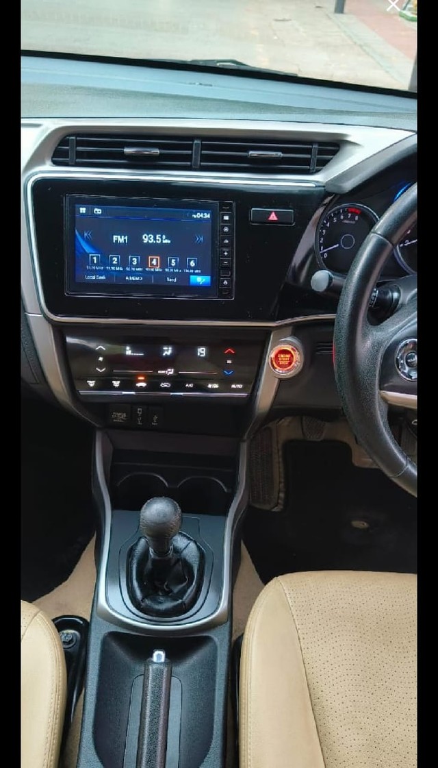 Second-hand 2019 Honda City ZX MT for sale in Chennai-4