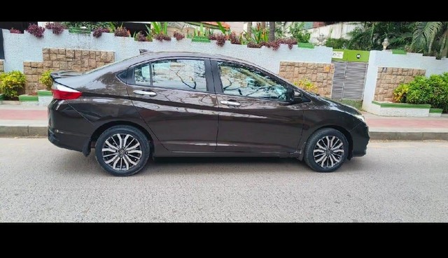 Second-hand 2019 Honda City ZX MT for sale in Chennai-3