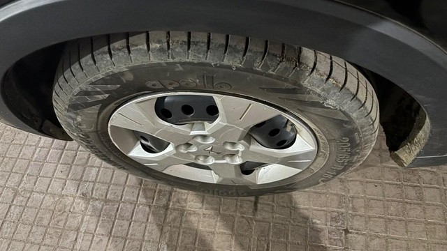 Second-hand 2023 Mahindra XUV300 W6 Diesel for sale in Bishnupur (WB)-3