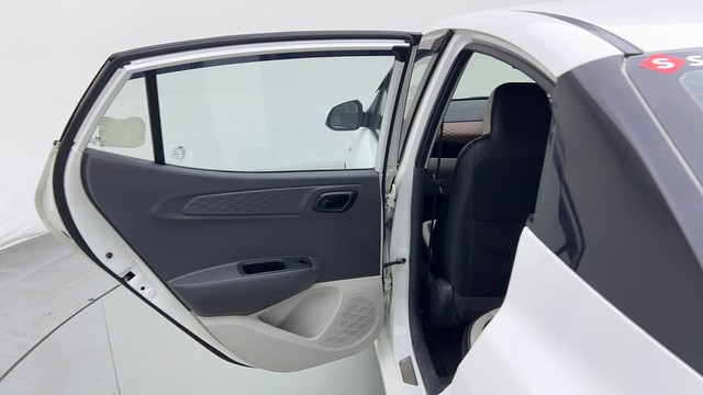 Second-hand 2022 Hyundai Aura S Diesel for sale in Sonipat-28