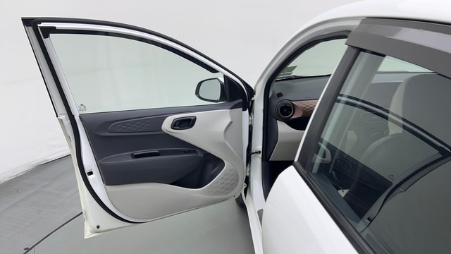 Second-hand 2022 Hyundai Aura S Diesel for sale in Sonipat-32