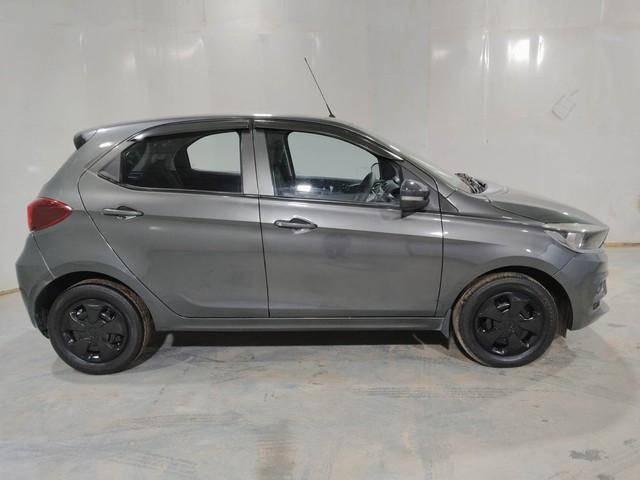 Second-hand 2021 Tata Tiago XTA AMT for sale in Kochi-2