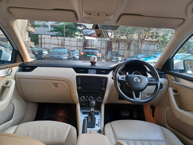 Skoda Octavia 1.8 TSI AT Style Second-hand 2019 Skoda Octavia 1.8 TSI AT Style for sale in Mumbai-10