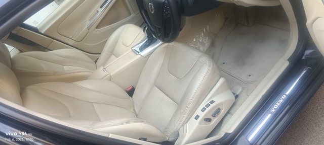 Second-hand 2017 Volvo S60 D4 KINETIC for sale in Chennai-10