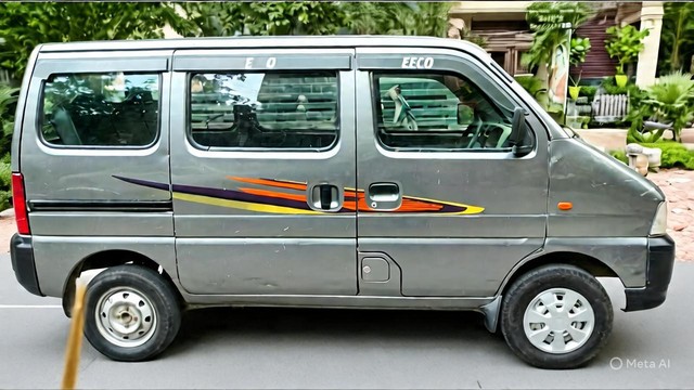 Second-hand 2017 Maruti Eeco CNG 5 Seater AC BSIV for sale in New Delhi-11