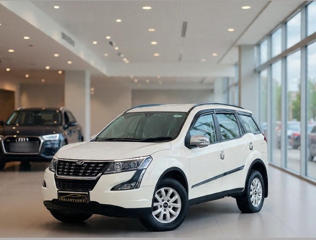 Second-hand 2018 Mahindra XUV500 W7 BSIV for sale in New Delhi-2