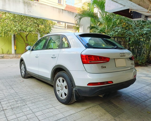 Audi Q3 2.0 TDI Quattro Premium Plus Second-hand 2014 Audi Q3 2.0 TDI Quattro Premium Plus for sale in Hyderabad-4