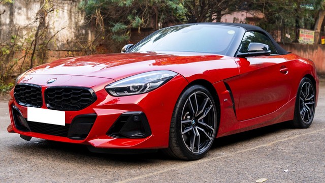 Second-hand 2024 BMW Z4 M40i for sale in New Delhi-2