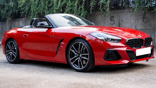 Second-hand 2024 BMW Z4 M40i for sale in New Delhi-15