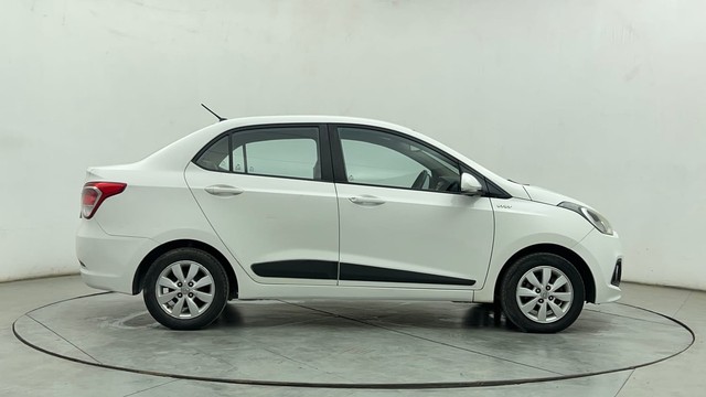 Second-hand 2015 Hyundai Xcent Petrol for sale in Chennai-2